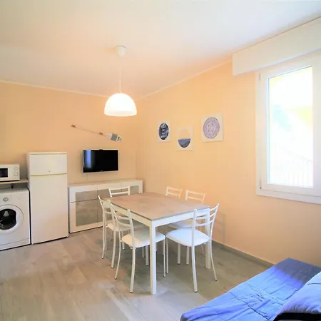 Enjoy Some Charming And Natural Time In Rosolina Apartment